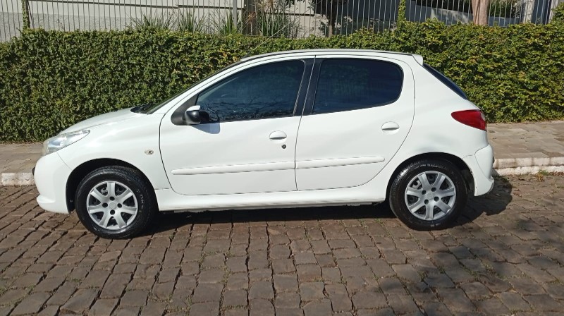 PEUGEOT 207 XR 1.4 FLEX 8V 5P 2012/2013 ALTERNATIVA VEÍCULOS LAJEADO / Carros no Vale