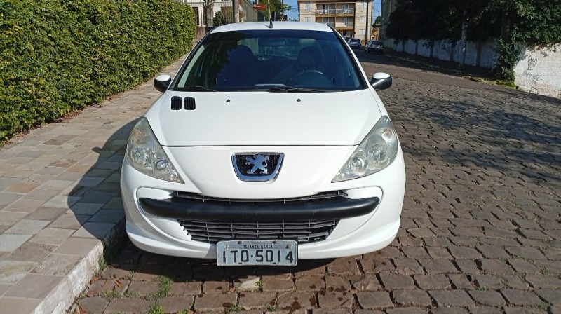 PEUGEOT 207 XR 1.4 FLEX 8V 5P 2012/2013 ALTERNATIVA VEÍCULOS LAJEADO / Carros no Vale