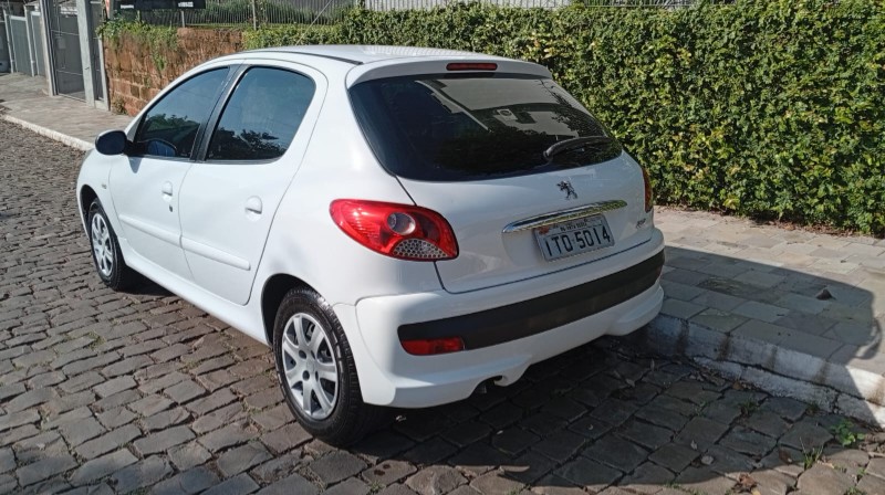 PEUGEOT 207 XR 1.4 FLEX 8V 5P 2012/2013 ALTERNATIVA VEÍCULOS LAJEADO / Carros no Vale