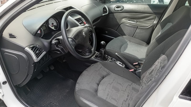 PEUGEOT 207 XR 1.4 FLEX 8V 5P 2012/2013 ALTERNATIVA VEÍCULOS LAJEADO / Carros no Vale