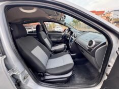 FORD FIESTA SEDAN SE 1.6 8V 2013/2014 AR MULTIMARCAS VENÂNCIO AIRES / Carros no Vale
