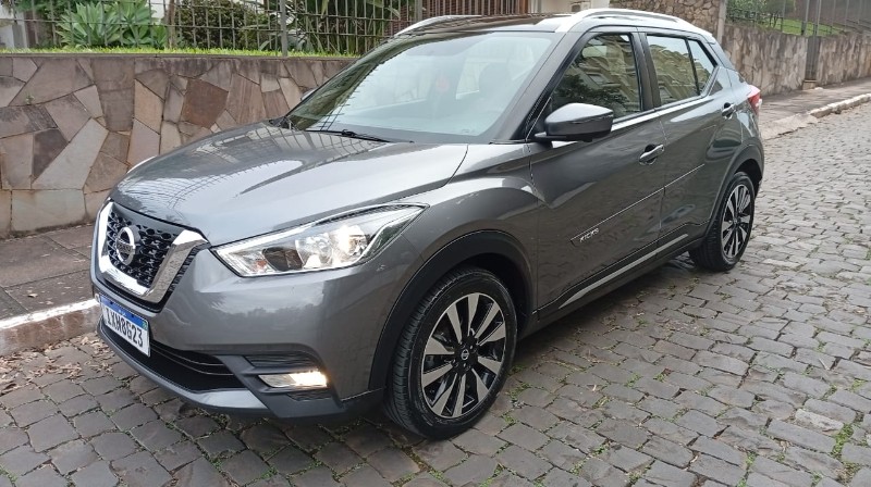 NISSAN KICKS SL 1.6 2016/2017 ALTERNATIVA VEÍCULOS LAJEADO / Carros no Vale