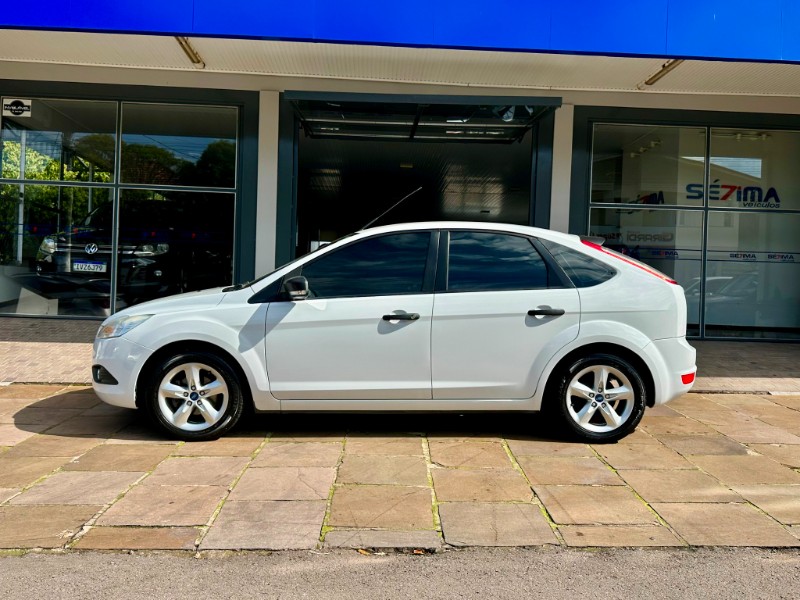 FORD FOCUS GL 1.6 2013/2013 SÉTIMA VEÍCULOS GUAPORÉ / Carros no Vale