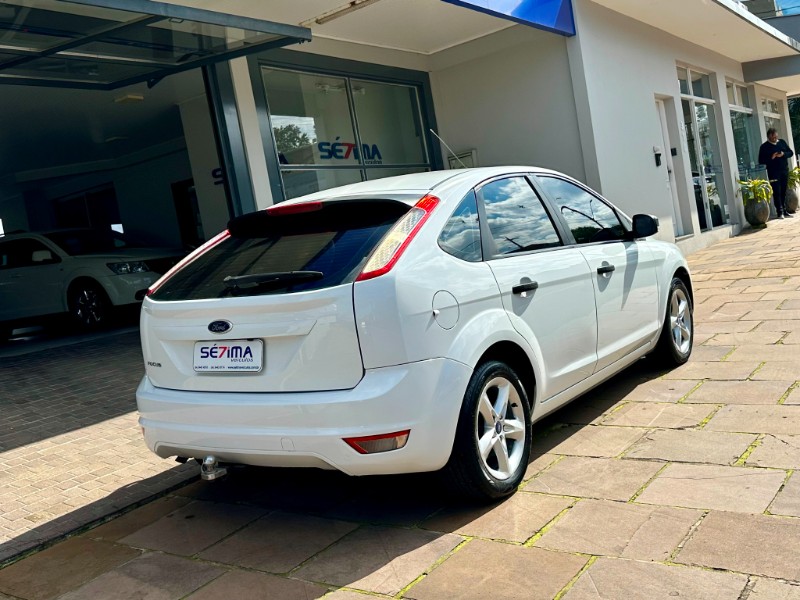 FORD FOCUS GL 1.6 2013/2013 SÉTIMA VEÍCULOS GUAPORÉ / Carros no Vale