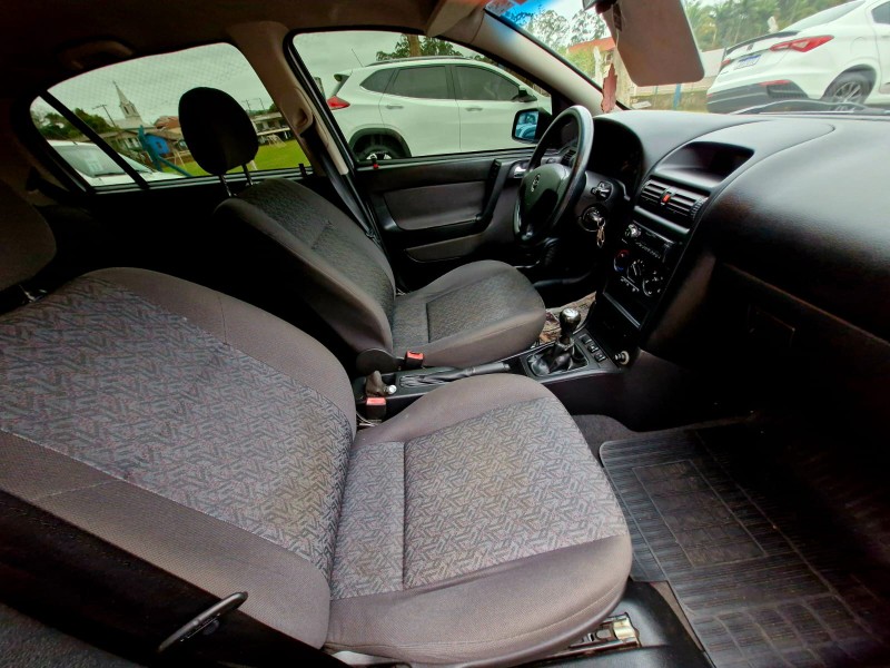 CHEVROLET ASTRA ADVANTAGE 2.0 MPFI 8V FLEXPOWER 5P 2008/2008 CRUZEIRO MULTIMARCAS CRUZEIRO DO SUL / Carros no Vale