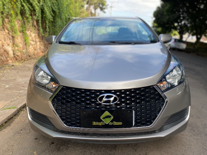 HYUNDAI HB20S 1.0 COMFORT PLUS 2018/2019 ESTAÇÃO DO CARRO ESTRELA / Carros no Vale
