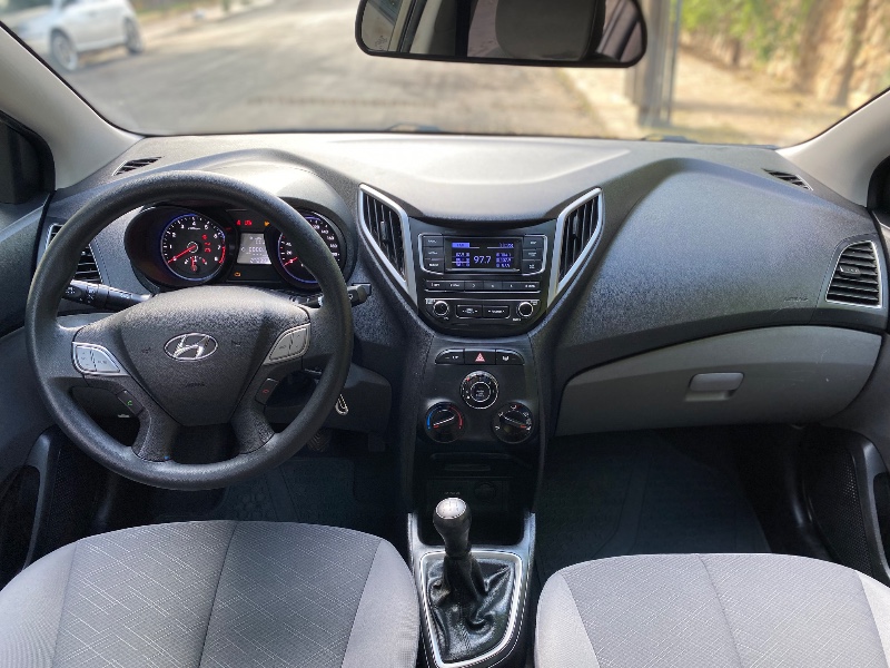 HYUNDAI HB20S 1.0 COMFORT PLUS 2018/2019 ESTAÇÃO DO CARRO ESTRELA / Carros no Vale