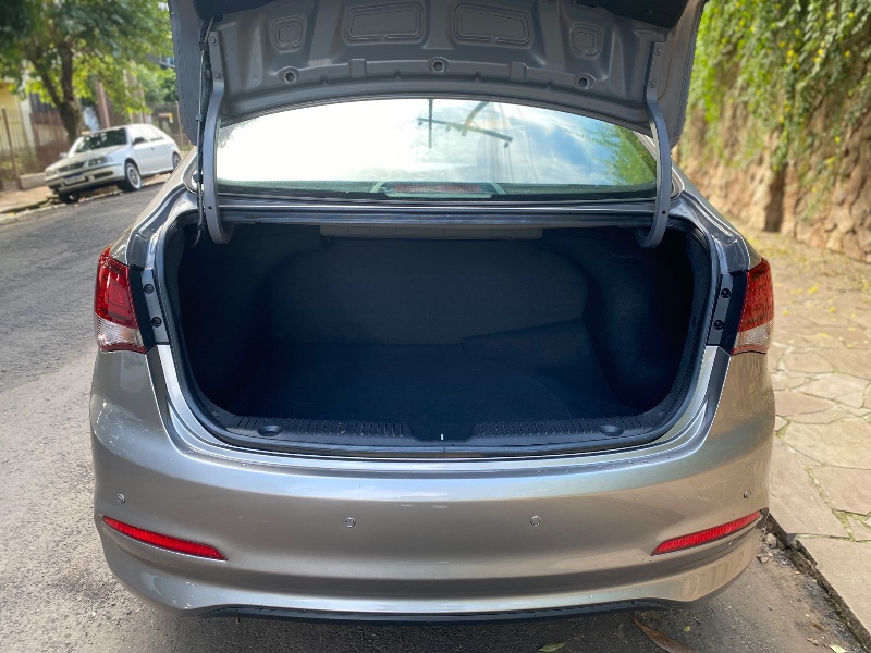 HYUNDAI HB20S 1.0 COMFORT PLUS 2018/2019 ESTAÇÃO DO CARRO ESTRELA / Carros no Vale