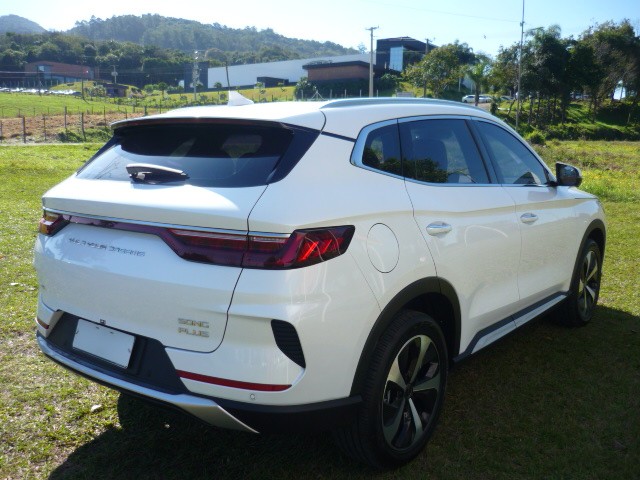 BYD SONG PLUS 1.5 DM-I HÍBRIDO AUTOMÁTICO 2023/2024 PREMIUM AUTOMÓVEIS ARROIO DO MEIO / Carros no Vale