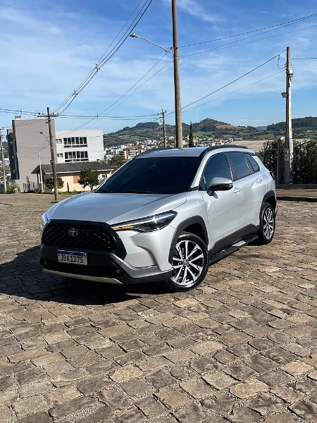 TOYOTA COROLLA CROSS XRE 2.0 16V FLEX AUT. 2022/2023 BOSCO AUTOMÓVEIS GUAPORÉ / Carros no Vale