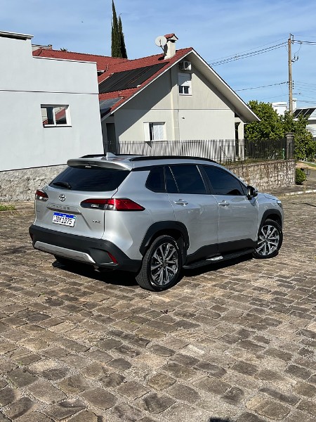 TOYOTA COROLLA CROSS XRE 2.0 16V FLEX AUT. 2022/2023 BOSCO AUTOMÓVEIS GUAPORÉ / Carros no Vale