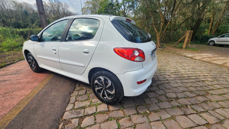 PEUGEOT 207 1.4 ACTIVE 8V 2013/2014 FERNANDO AUTOMÓVEIS | REVENDA DE CARROS ARROIO DO MEIO ARROIO DO MEIO / Carros no Vale