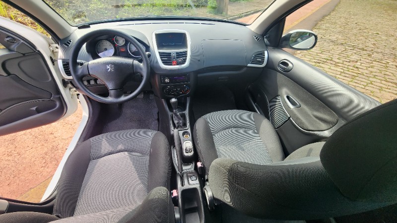 PEUGEOT 207 1.4 ACTIVE 8V 2013/2014 FERNANDO AUTOMÓVEIS | REVENDA DE CARROS ARROIO DO MEIO ARROIO DO MEIO / Carros no Vale