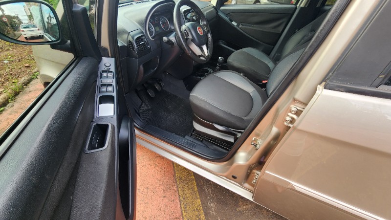 FIAT IDEA 1.4 ATTRACTIVE 8V 2015/2015 FERNANDO AUTOMÓVEIS | REVENDA DE CARROS ARROIO DO MEIO ARROIO DO MEIO / Carros no Vale