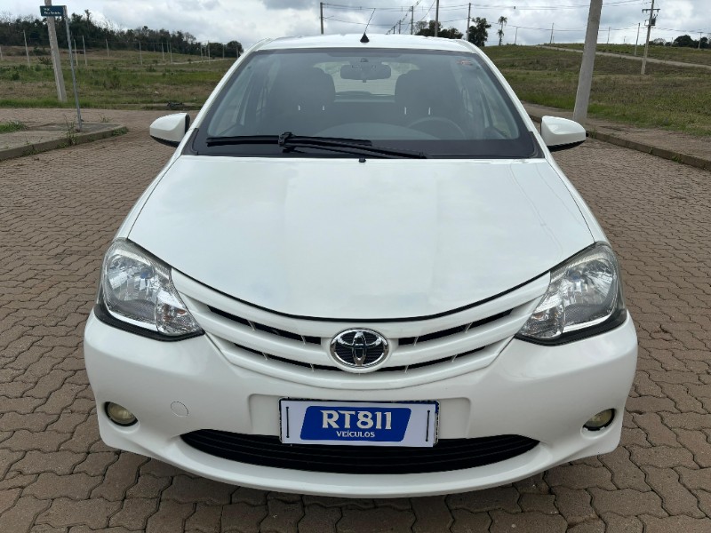 TOYOTA ETIOS 1.3 X - 2015