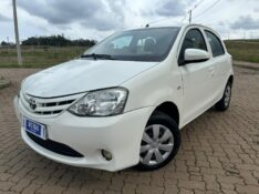 TOYOTA ETIOS 1.3 X /2015 RT 811 VEÍCULOS ARROIO DO MEIO / Carros no Vale