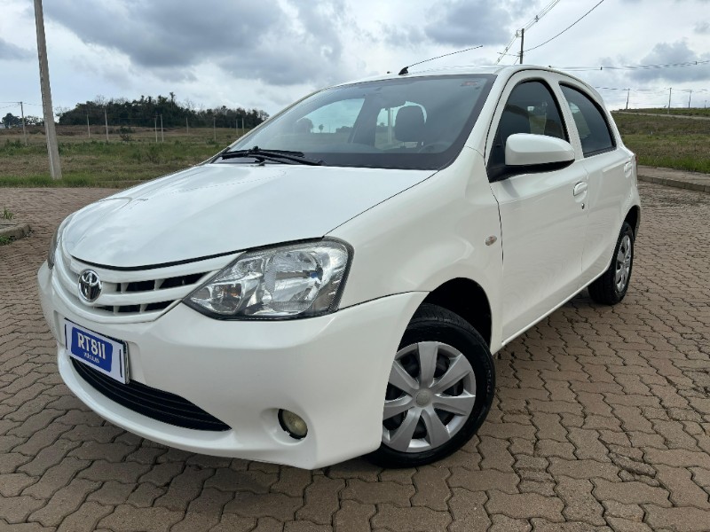 TOYOTA ETIOS 1.3 X - 2015