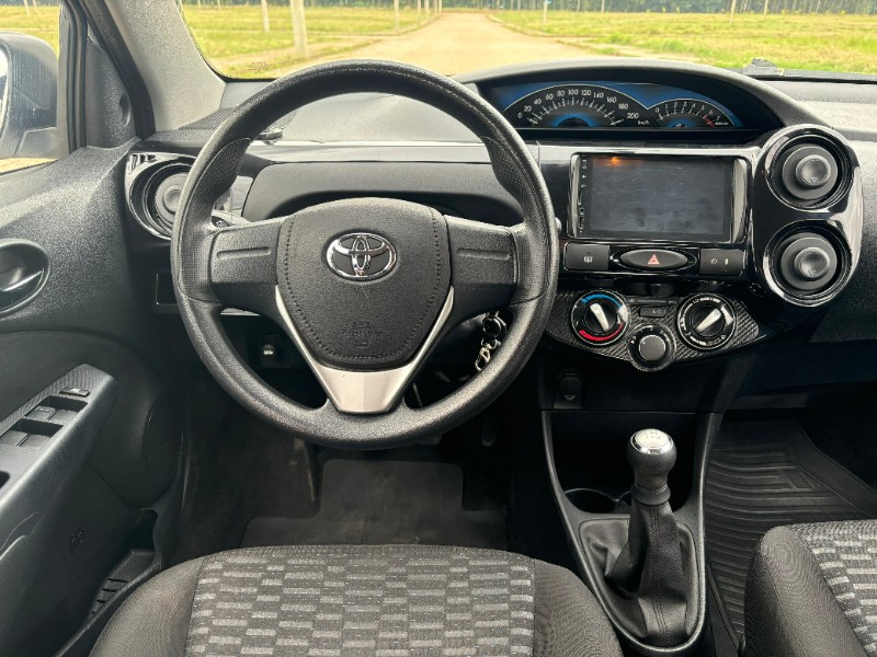 TOYOTA ETIOS 1.3 X - 2015