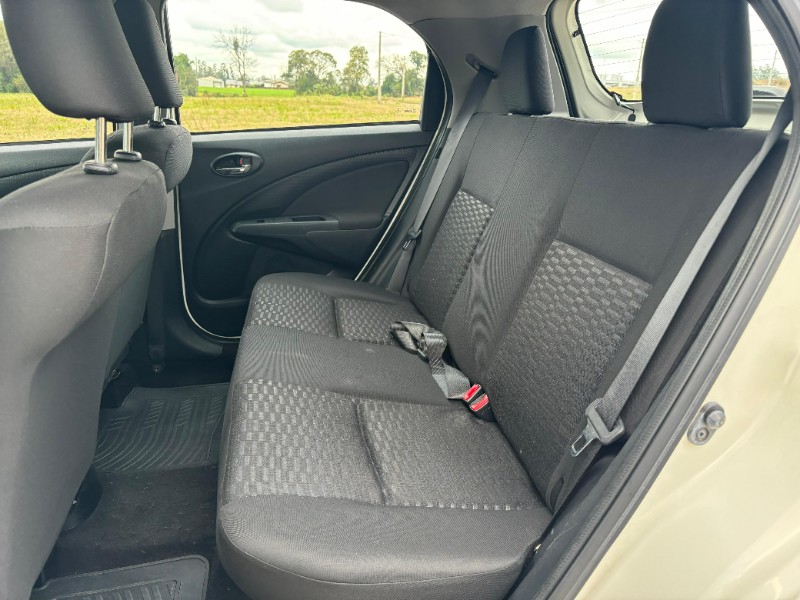 TOYOTA ETIOS 1.3 X - 2015