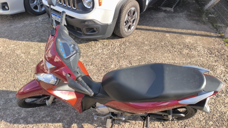 HONDA MOTOS BIZ 125 FLEX 2018/2019 ADRIANO VEÍCULOS CRUZEIRO DO SUL / Carros no Vale
