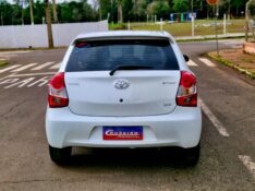TOYOTA ETIOS 1.3 X 2016/2017 CRUZEIRO MULTIMARCAS CRUZEIRO DO SUL / Carros no Vale