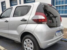 FIAT MOBI 1.0 8V EVO EASY 2016/2017 ADRIANO VEÍCULOS CRUZEIRO DO SUL / Carros no Vale