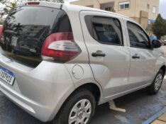 FIAT MOBI 1.0 8V EVO EASY 2016/2017 ADRIANO VEÍCULOS CRUZEIRO DO SUL / Carros no Vale