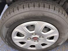 FIAT MOBI 1.0 8V EVO EASY 2016/2017 ADRIANO VEÍCULOS CRUZEIRO DO SUL / Carros no Vale