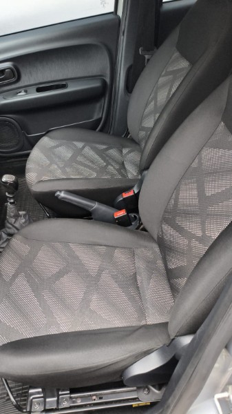 FIAT MOBI 1.0 8V EVO EASY 2016/2017 ADRIANO VEÍCULOS CRUZEIRO DO SUL / Carros no Vale