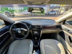 VOLKSWAGEN GOLF 1.6 MI 8V FLEX 4P MANUAL 2000/2000 AR MULTIMARCAS VENÂNCIO AIRES / Carros no Vale
