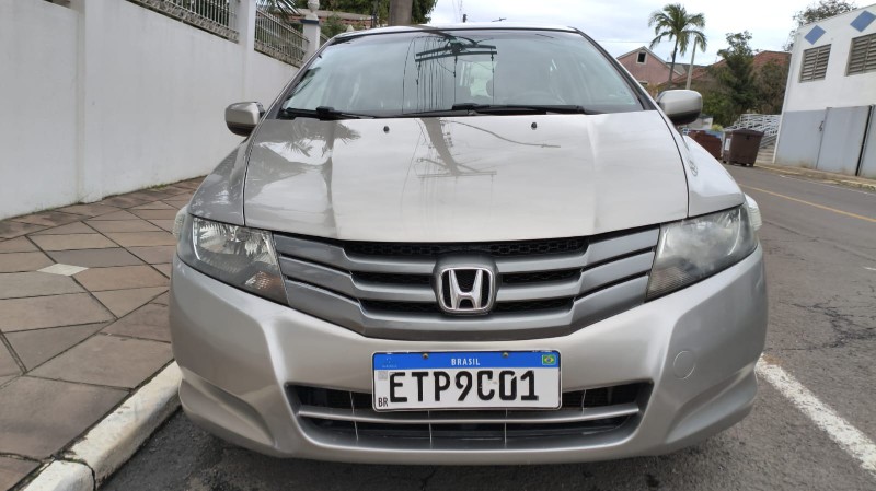 HONDA CITY 1.5 DX 16V FLEX 4P MANUAL 2011/2012 ADRIANO VEÍCULOS CRUZEIRO DO SUL / Carros no Vale