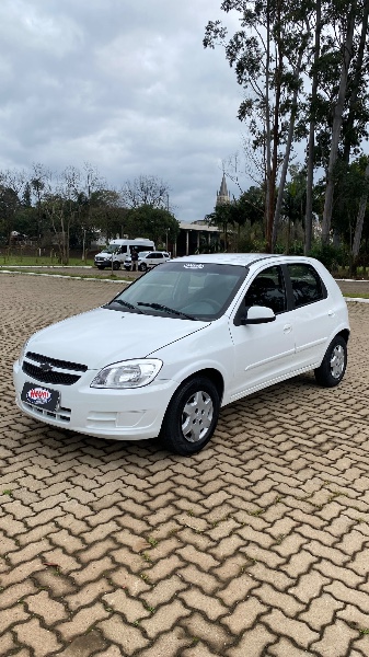 CHEVROLET CELTA 1.0 SPIRIT 8V 2014/2014 NEURI VEÍCULOS LAJEADO / Carros no Vale
