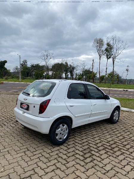 CHEVROLET CELTA 1.0 SPIRIT 8V 2014/2014 NEURI VEÍCULOS LAJEADO / Carros no Vale