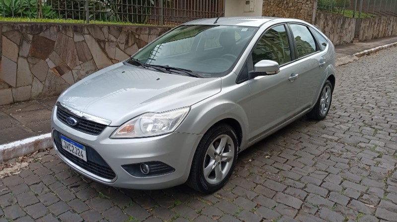 FORD FOCUS GLX 2.0 2009/2009 ALTERNATIVA VEÍCULOS LAJEADO / Carros no Vale
