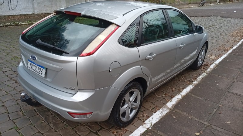 FORD FOCUS GLX 2.0 2009/2009 ALTERNATIVA VEÍCULOS LAJEADO / Carros no Vale
