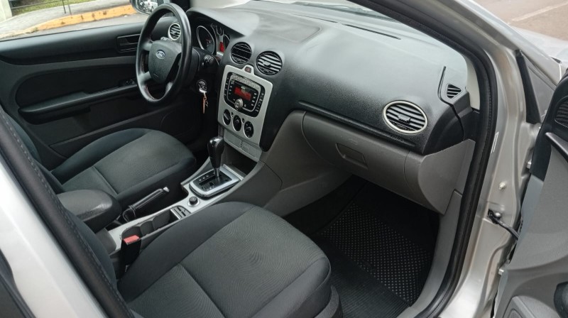 FORD FOCUS GLX 2.0 2009/2009 ALTERNATIVA VEÍCULOS LAJEADO / Carros no Vale