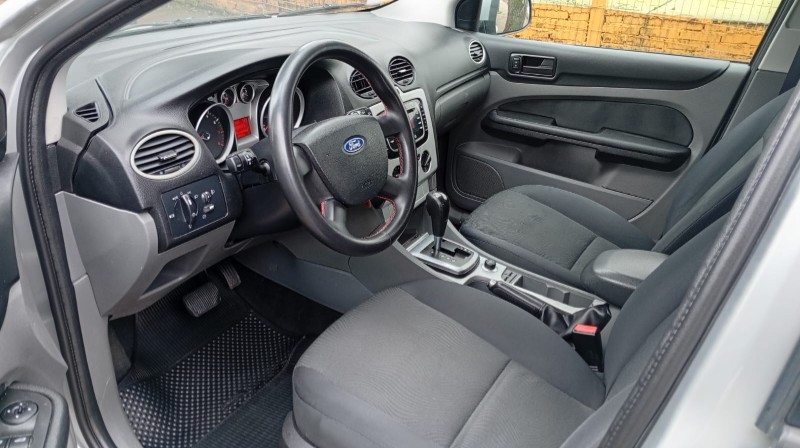 FORD FOCUS GLX 2.0 2009/2009 ALTERNATIVA VEÍCULOS LAJEADO / Carros no Vale