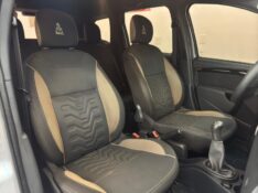 RENAULT DUSTER DAKAR 4X2 1.6 HI 16V MEC. 2016/2016 LUCAS AUTOMÓVEIS BOM RETIRO DO SUL / Carros no Vale