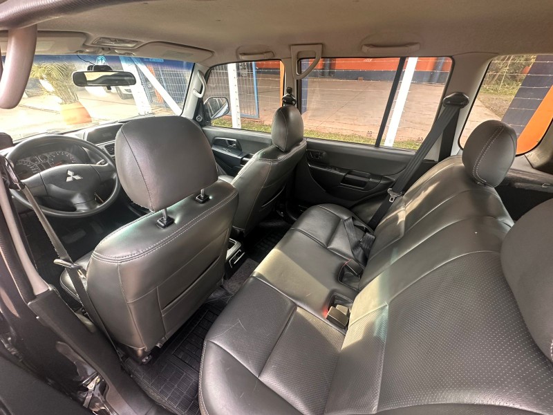 MITSUBISHI PAJERO TR4 2.0 /2009 MENEGHINI VEÍCULOS ARROIO DO MEIO / Carros no Vale