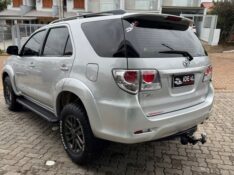 TOYOTA HILUX SW4 2.7 SR /2014 IDEAL VEÍCULOS LAJEADO / Carros no Vale