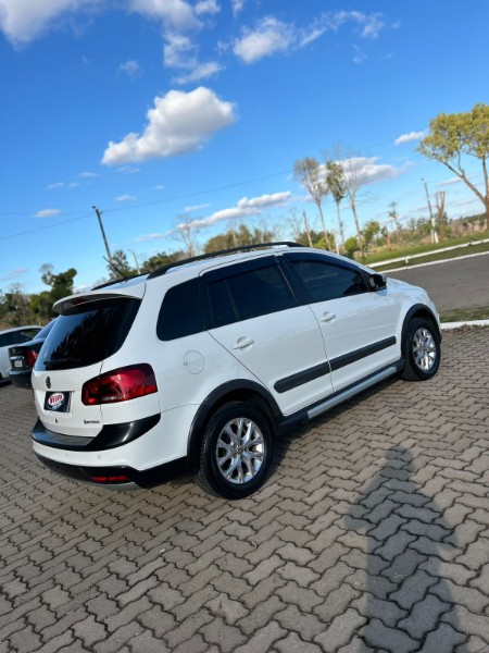 VOLKSWAGEN SPACE CROSS I-MOTION 1.6 MI 8V TOTAL FLEX /2014 NEURI VEÍCULOS LAJEADO / Carros no Vale