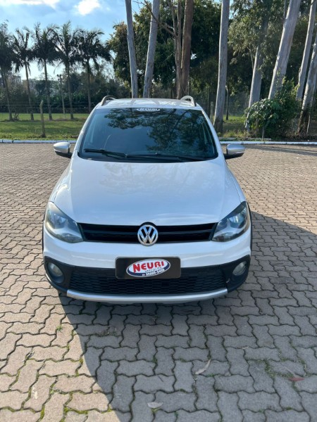 VOLKSWAGEN SPACE CROSS I-MOTION 1.6 MI 8V TOTAL FLEX /2014 NEURI VEÍCULOS LAJEADO / Carros no Vale