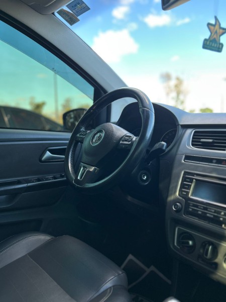 VOLKSWAGEN SPACE CROSS I-MOTION 1.6 MI 8V TOTAL FLEX /2014 NEURI VEÍCULOS LAJEADO / Carros no Vale