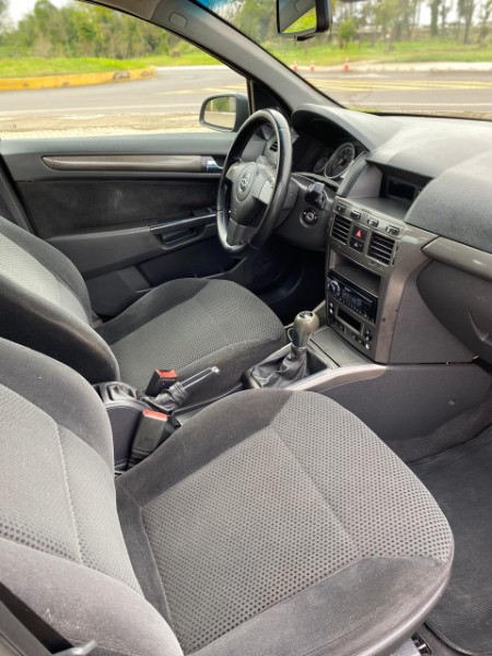CHEVROLET VECTRA GT VECTRA 2.0 SFI GT-X HATCH 8V FLEX 4P MANUAL /2008 NEURI VEÍCULOS LAJEADO / Carros no Vale
