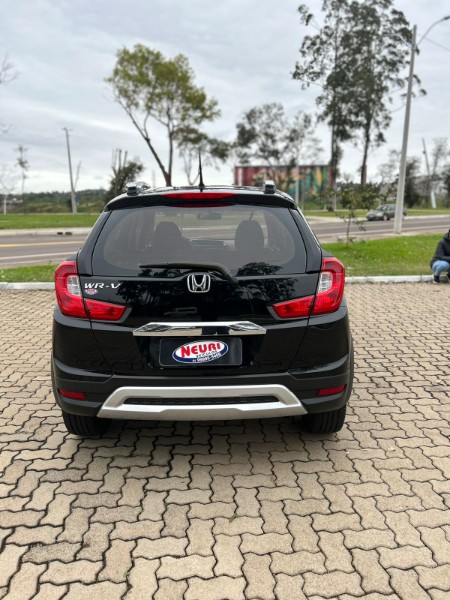 HONDA WR-V EX 1.5 16V CVT 2018 /2018 NEURI VEÍCULOS LAJEADO / Carros no Vale