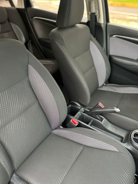 HONDA WR-V EX 1.5 16V CVT 2018 /2018 NEURI VEÍCULOS LAJEADO / Carros no Vale
