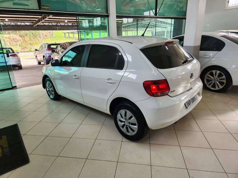 VOLKSWAGEN GOL CITY G6 1.0 / 2013/2014 TS VEÍCULOS ANTA GORDA / Carros no Vale