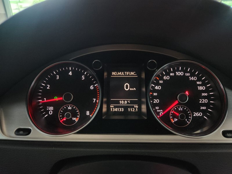 VOLKSWAGEN PASSAT HIGHLINE 2.0 T 2011/2012 TS VEÍCULOS ANTA GORDA / Carros no Vale