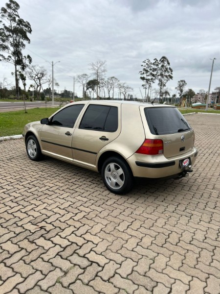 VOLKSWAGEN GOLF 1.6 MI 8V FLEX 4P MANUAL /2001 NEURI VEÍCULOS LAJEADO / Carros no Vale