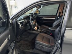 TOYOTA HILUX SRX CD 2.8 4X4 /2021 IDEAL VEÍCULOS LAJEADO / Carros no Vale
